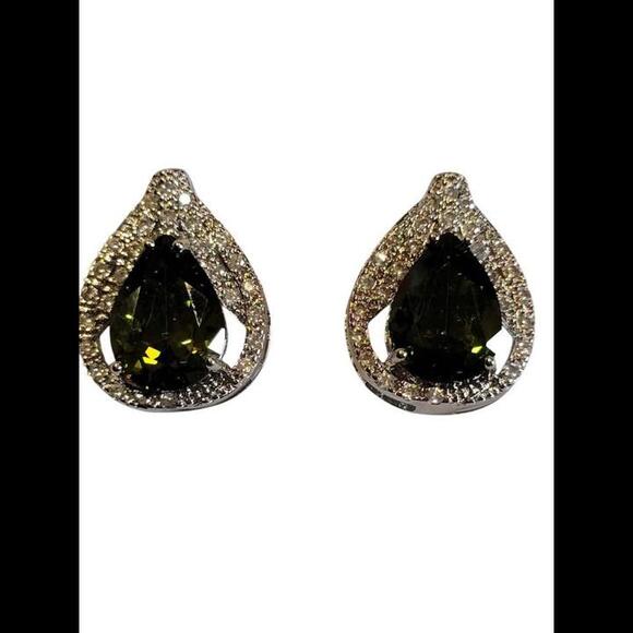 Stamped 925 Sterling Silver & Simulated Peridot Earrings, Necklace & Sz 8 Ring - Picture 5 of 9